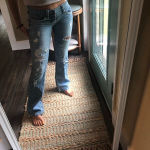 Day trip distressed Jeans